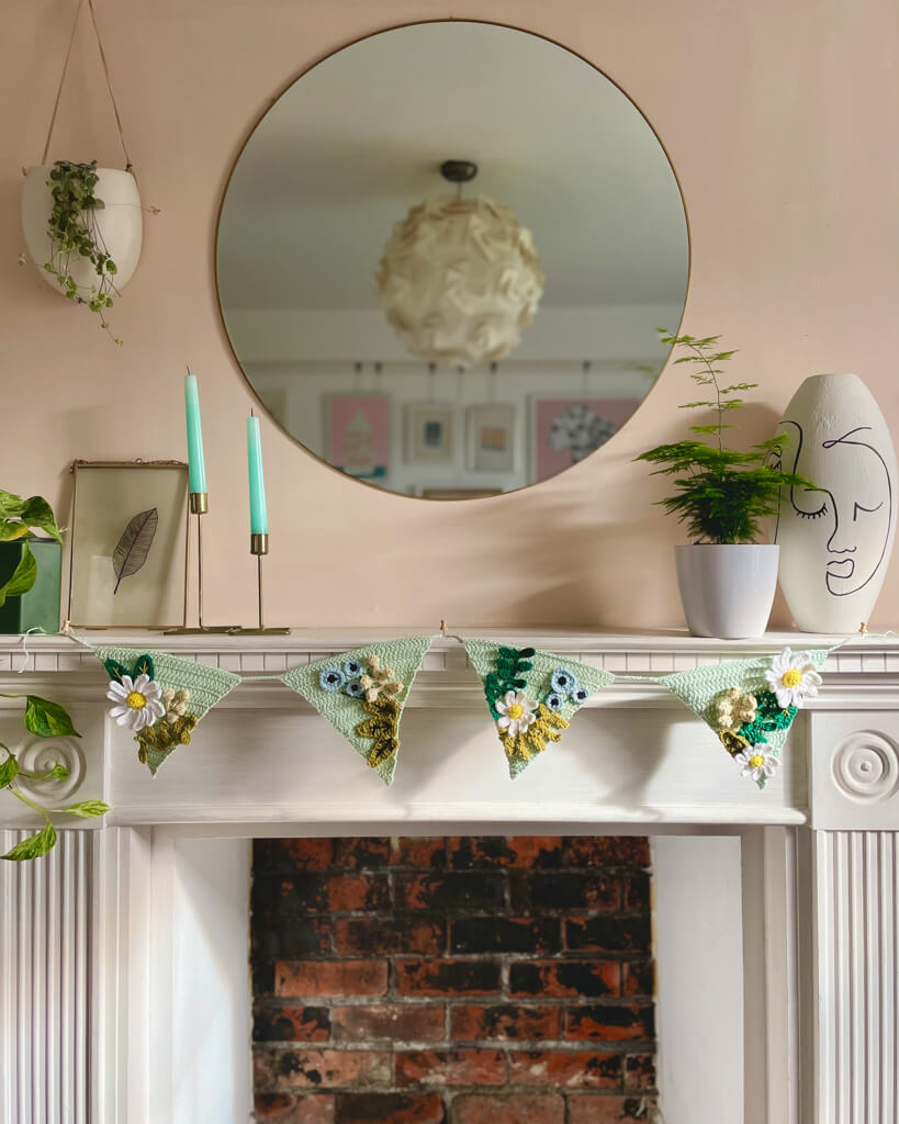 Daisy Chain Bunting Pattern