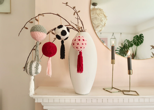 Kitsch Christmas Baubles Kit or Pattern