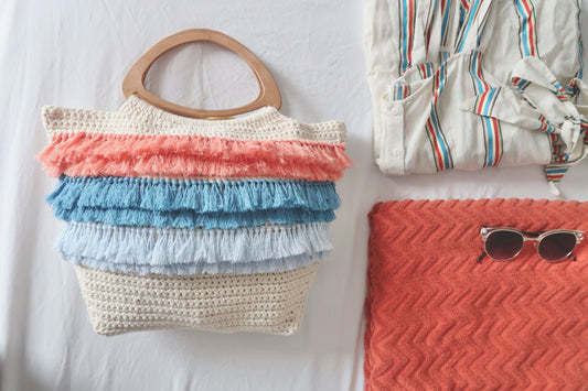 Crochet Tassel Summer Bag - A Free Pattern
