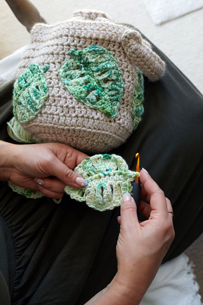 monstera-bag-pattern-curate-crochet-box-lottie-and-albert